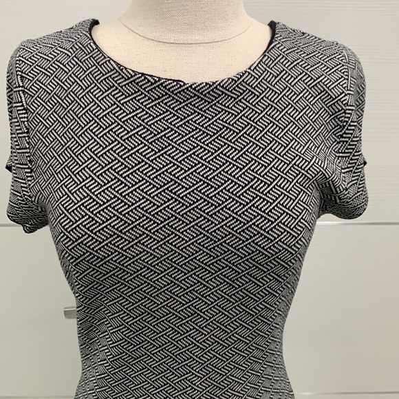 Zara NWOT Knit Midi Dress size L - Picture 4 of 9